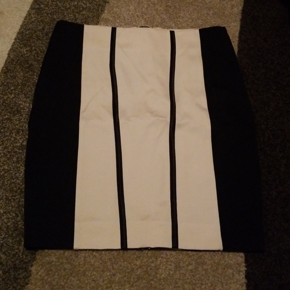 Dressy skirt - Picture 1 of 2